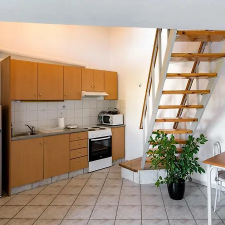 Hra & Athena Maisonette Apartment