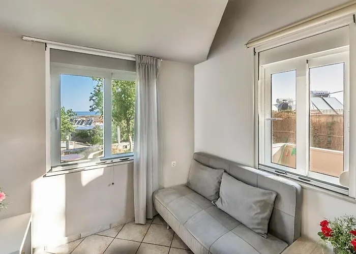 Hra & Athena Maisonette Апартаменти *